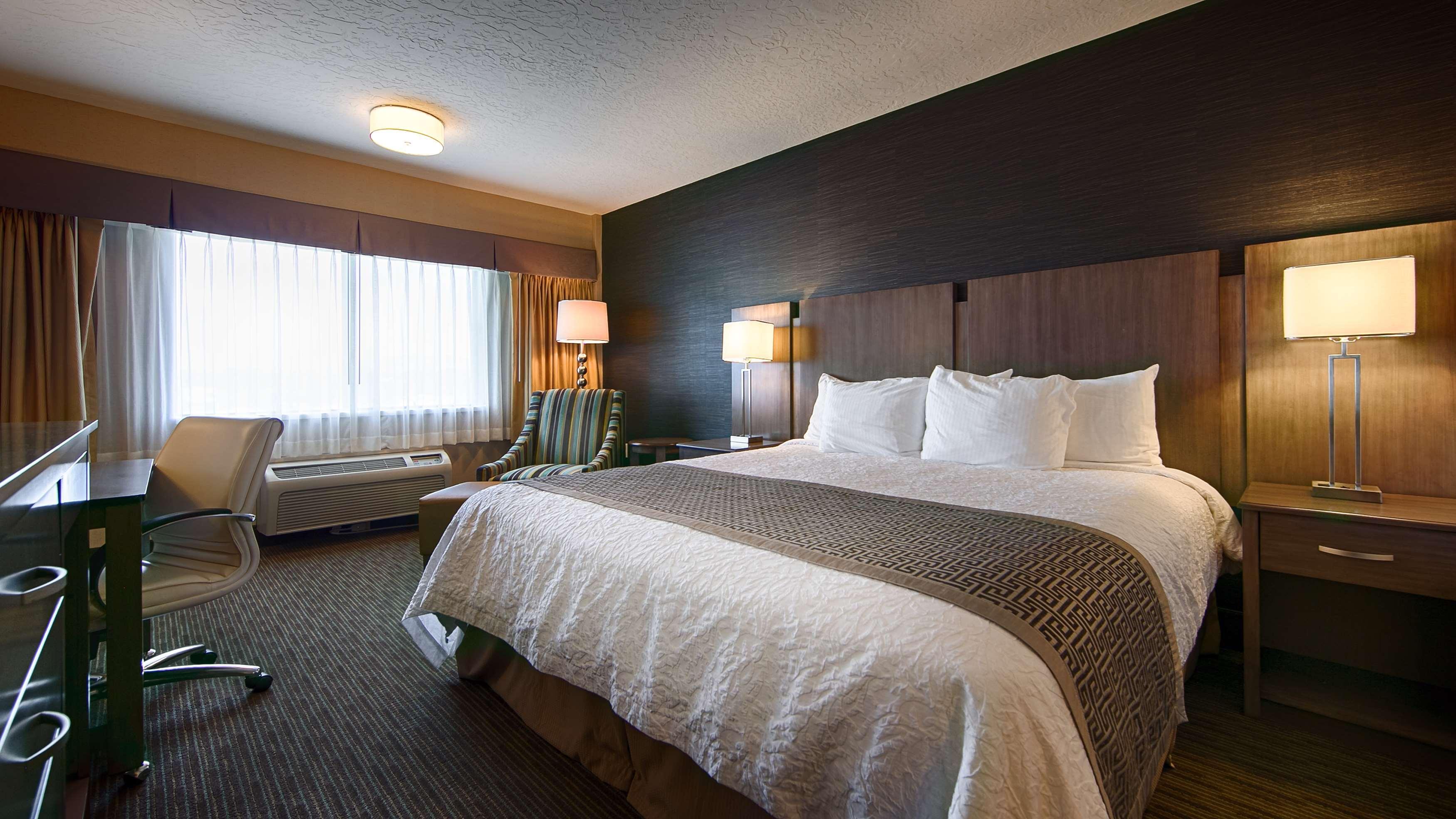 Best Western Plus Cotton Tree Inn Sandy Exterior photo