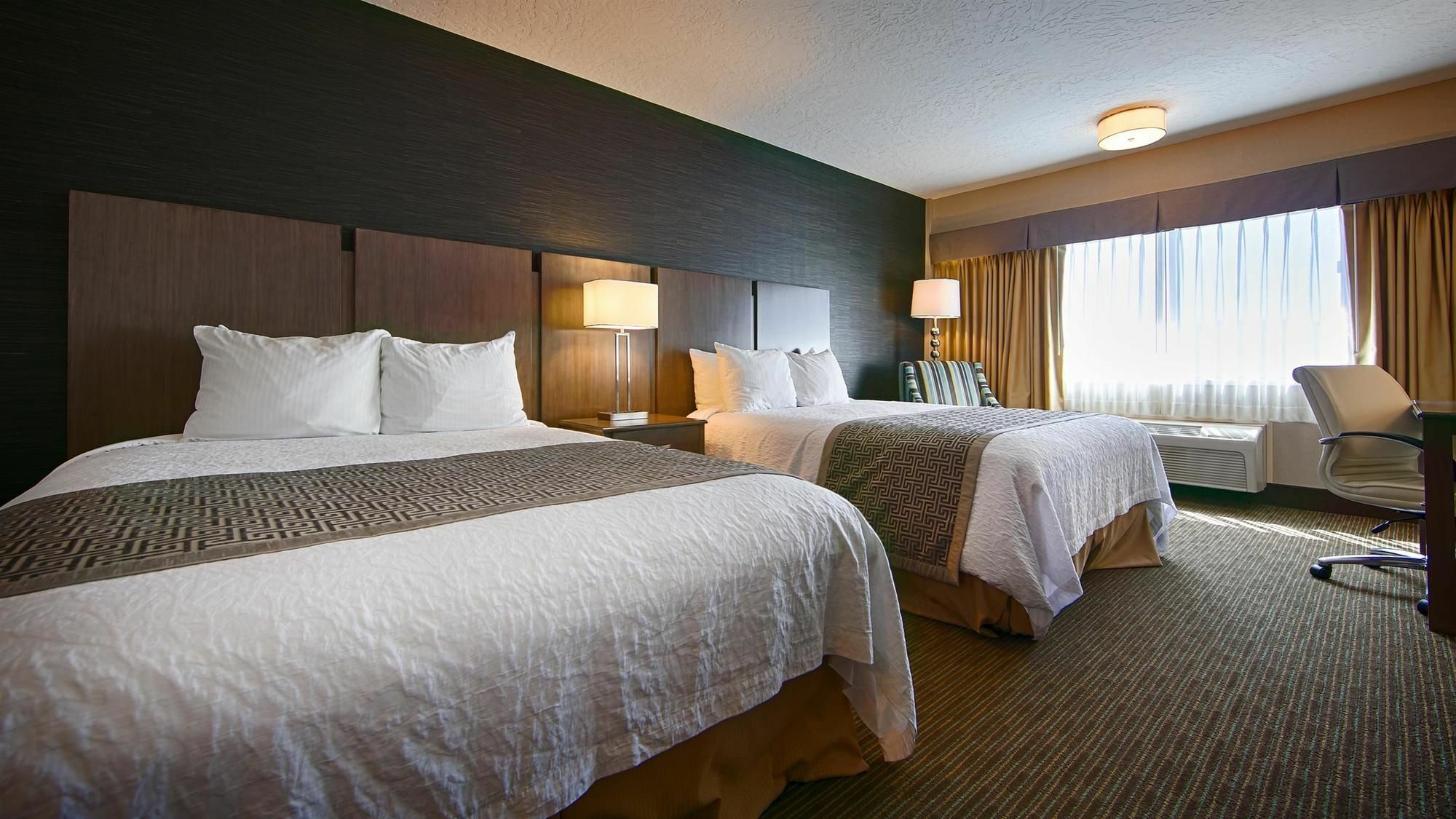 Best Western Plus Cotton Tree Inn Sandy Exterior photo